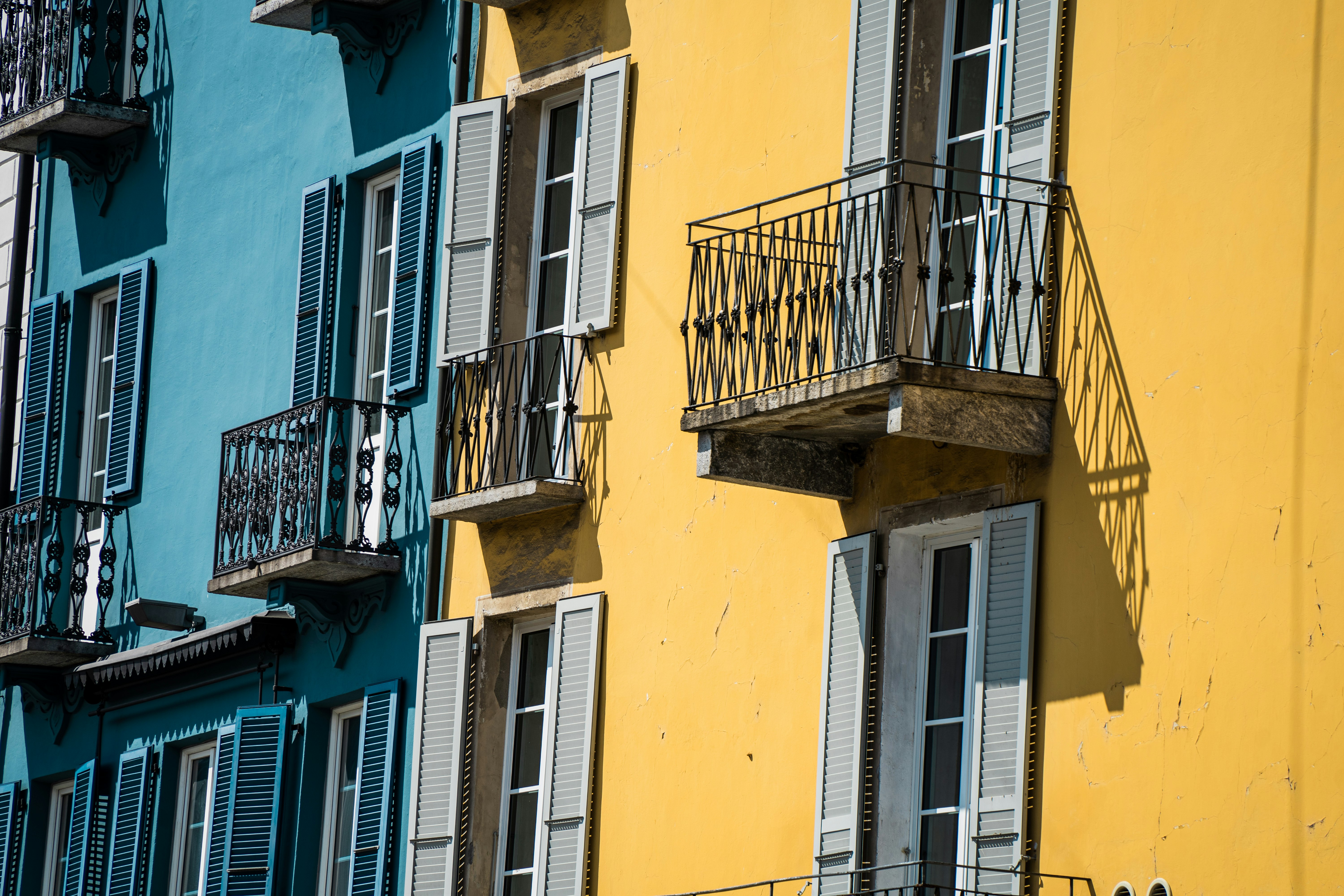 yellow and blue concrete building